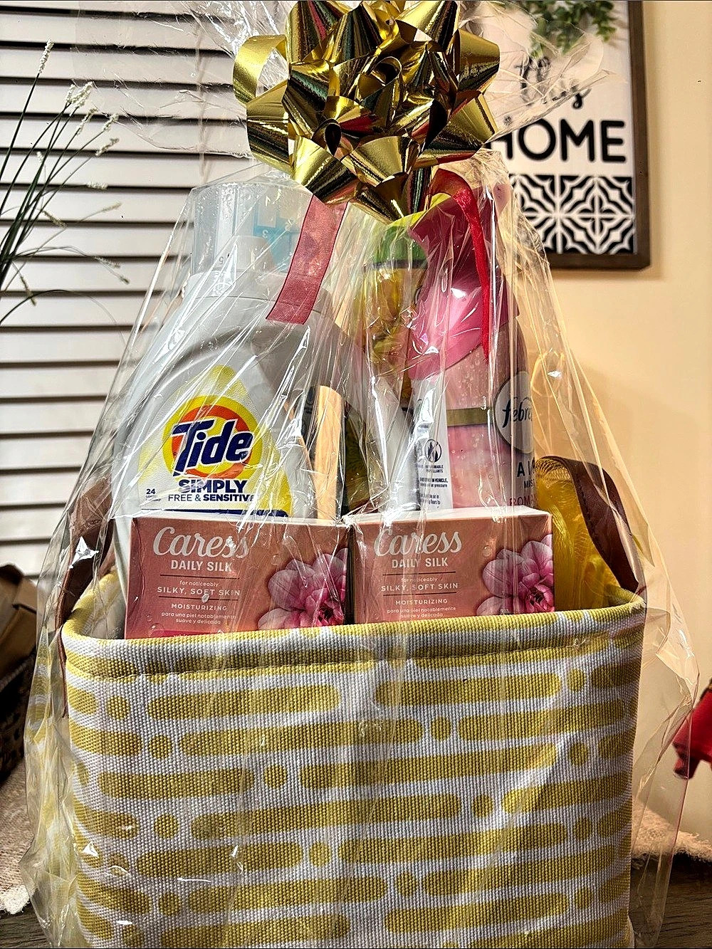 Yellow & White Tote Gift Basket NWT